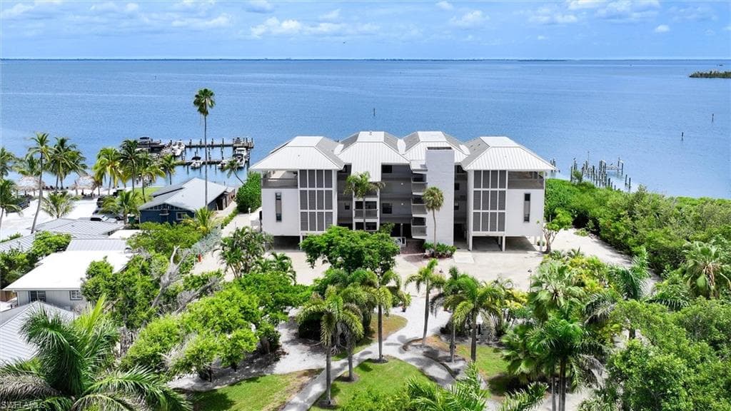 15123 Captiva DR 103 CAPTIVA, FL 33924