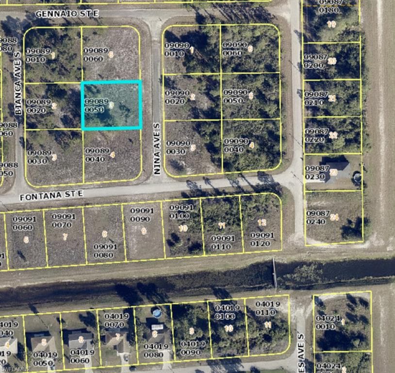 842 Nina AVE S LEHIGH ACRES, FL 33974