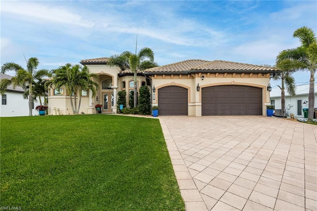 425 NW 38th AVE CAPE CORAL, FL 33993