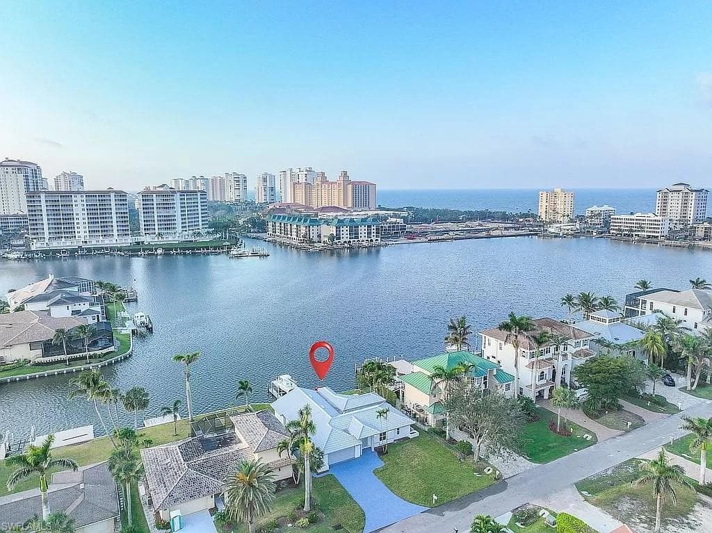 400 Oak AVE NAPLES, FL 34108