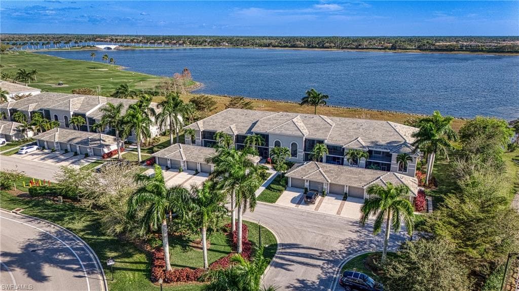 10020 Siesta Bay DR 9021 NAPLES, FL 34120
