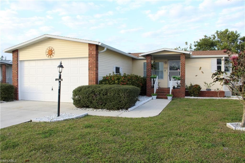 19823 Frenchmans CT NORTH FORT MYERS, FL 33903