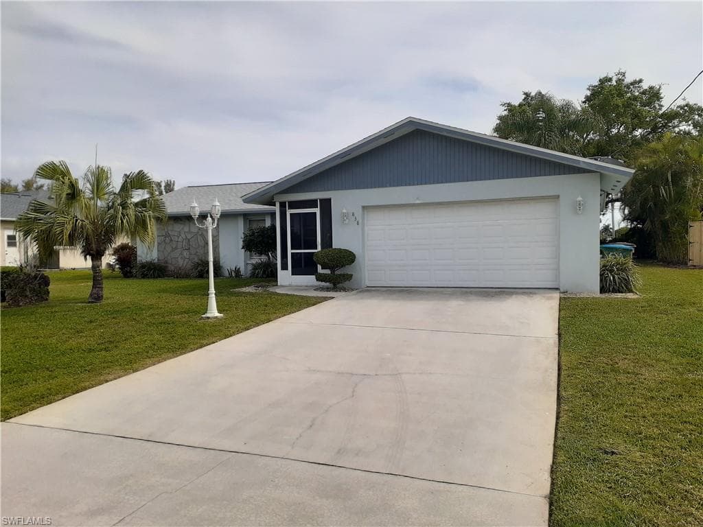 838 SE 41st ST CAPE CORAL, FL 33904