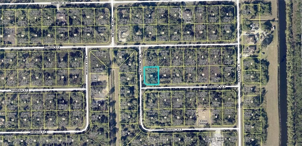 1235 Random ST LEHIGH ACRES, FL 33974