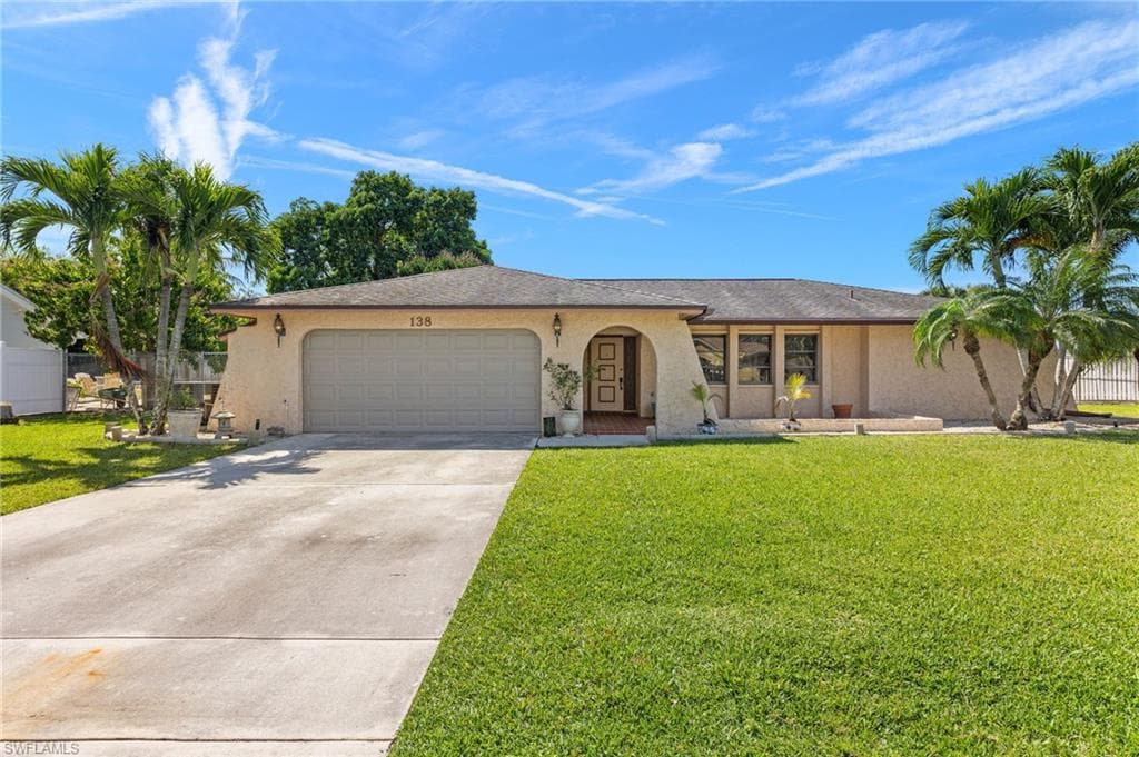 138 Willowick DR S NAPLES, FL 34110