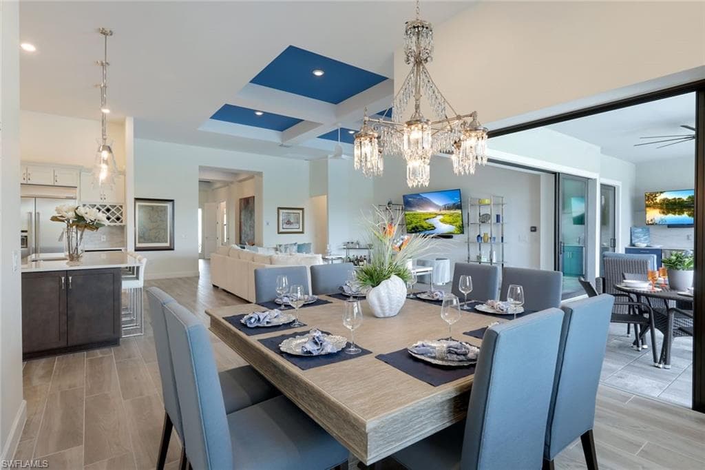9562 Everglades DR NAPLES, FL 34120