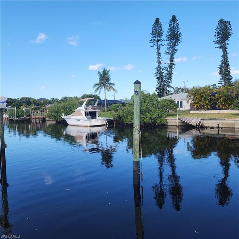 12317 River RD FORT MYERS, FL 33905