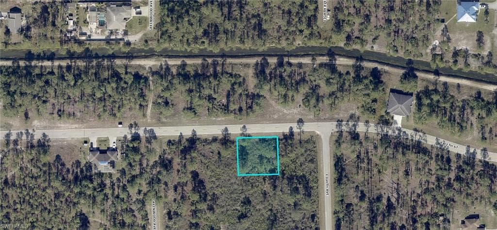 708 E 12th ST LEHIGH ACRES, FL 33972