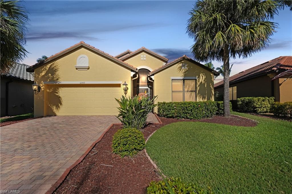 12302 Country Day CIR FORT MYERS, FL 33913