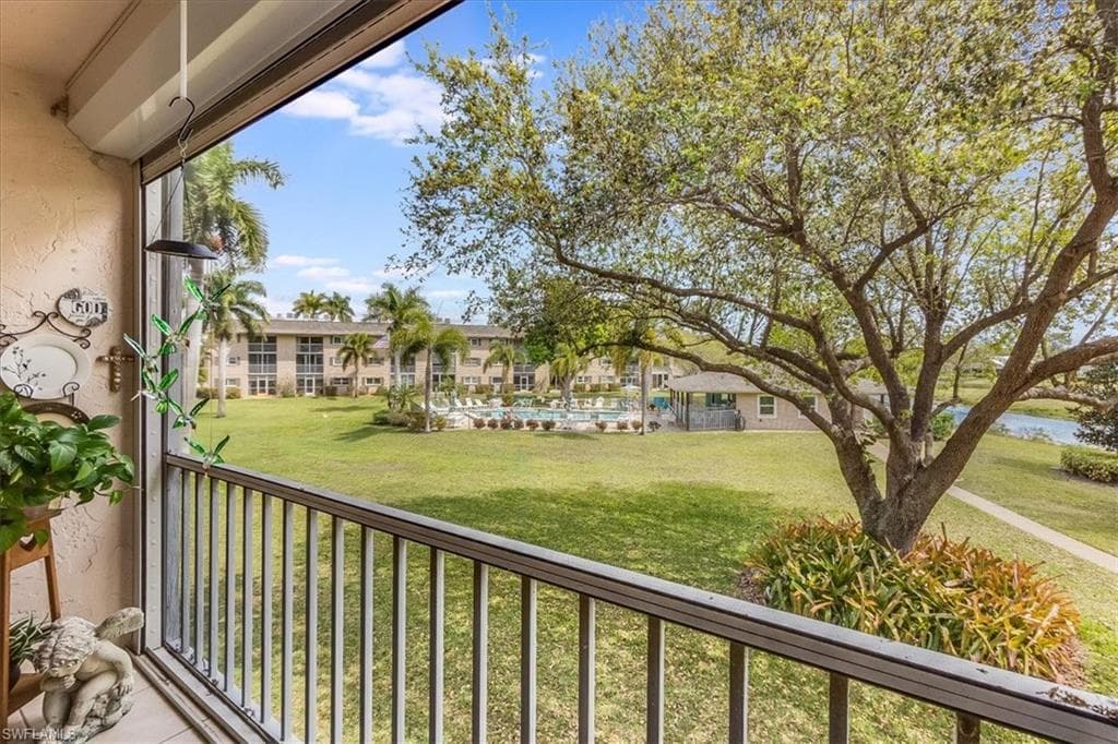 5451 Rattlesnake Hammock RD 207D NAPLES, FL 34113