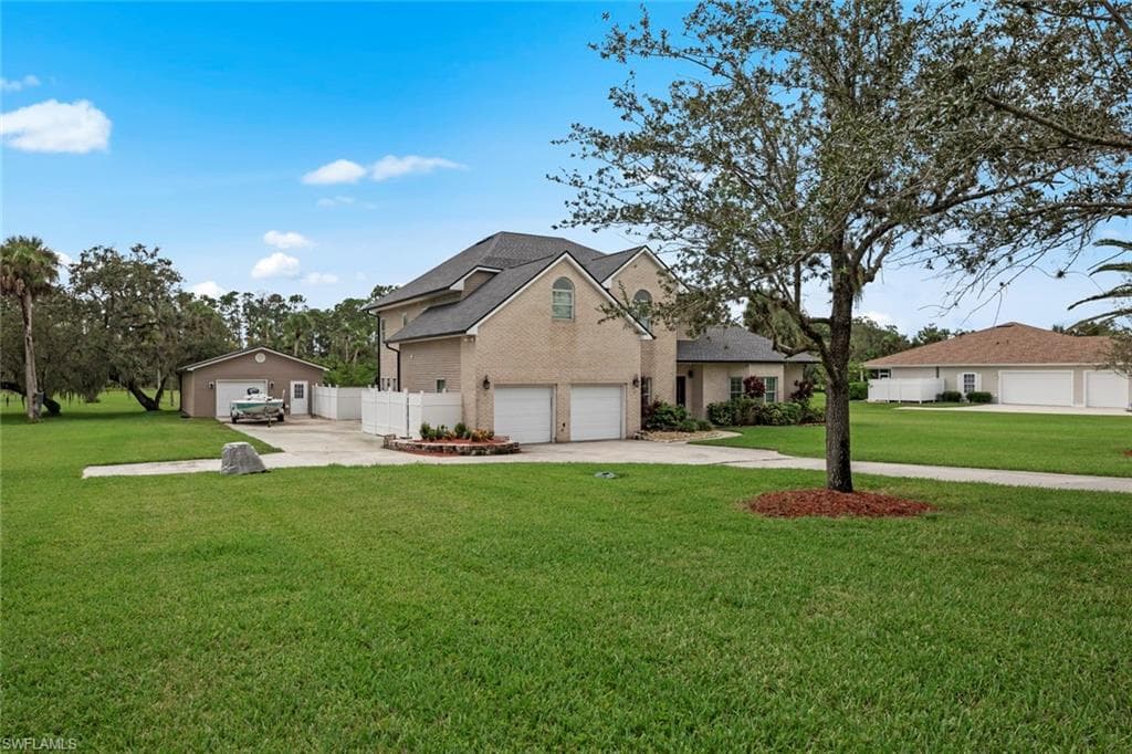 15630 Idalia DR ALVA, FL 33920