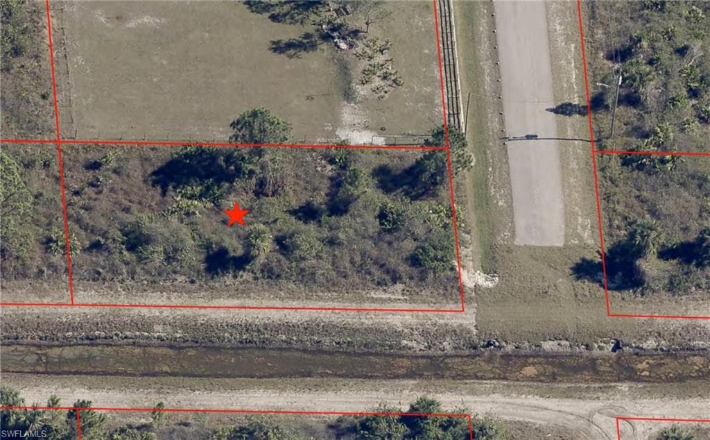 2818 55th ST W LEHIGH ACRES, FL 33971