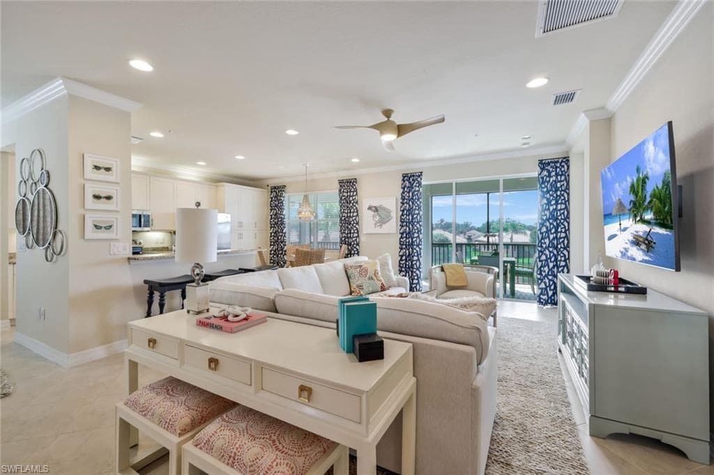 6540 Monterey PT 201 NAPLES, FL 34105