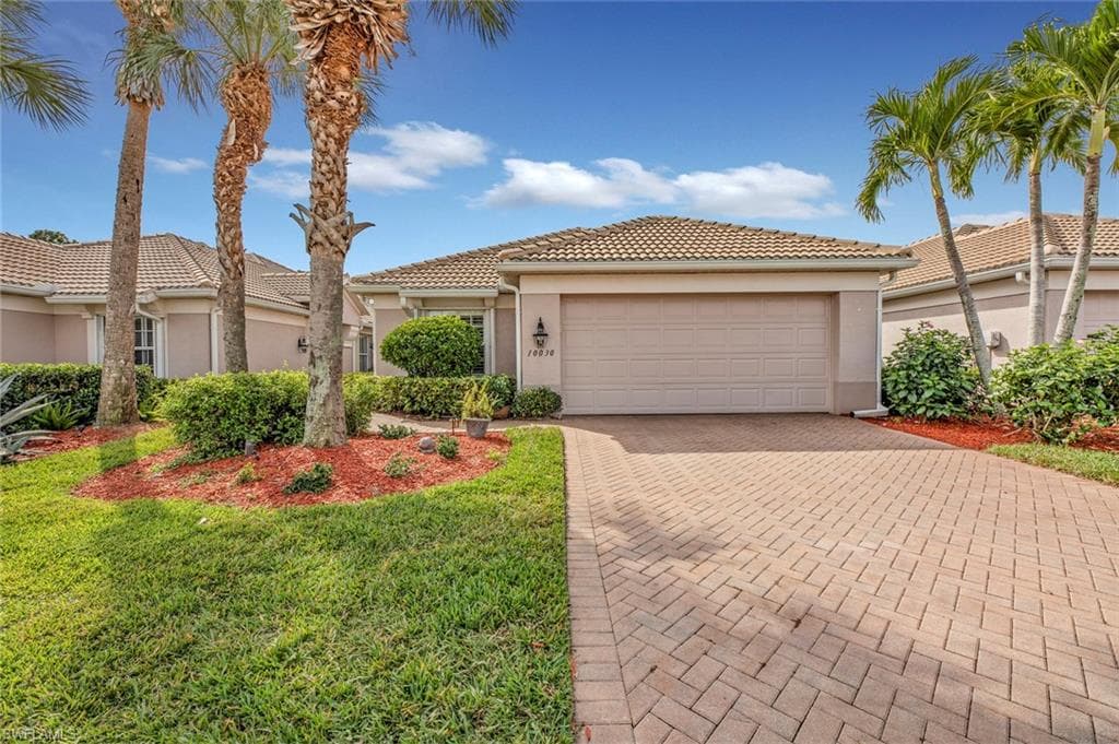 10030 Horse Creek RD FORT MYERS, FL 33913