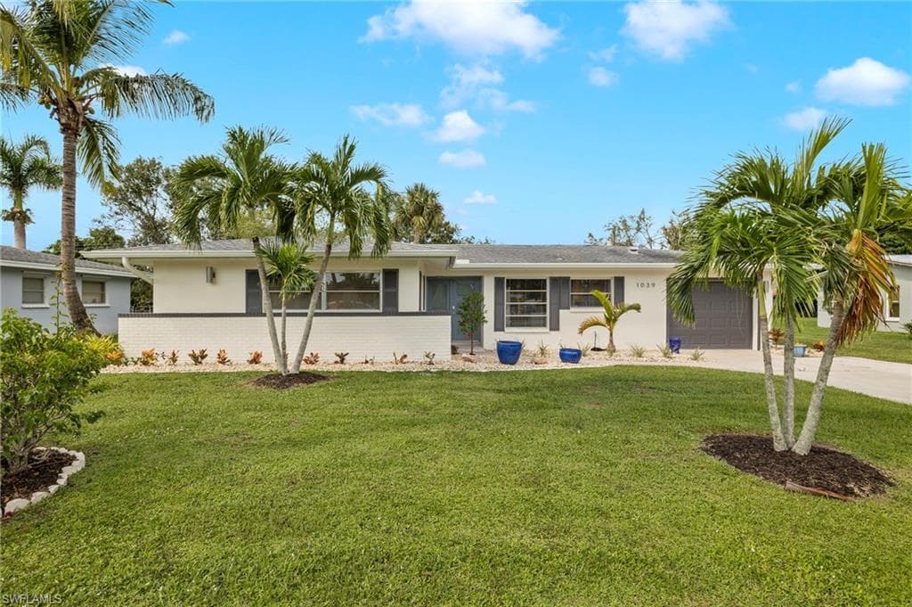 1039 El Mar AVE FORT MYERS, FL 33919