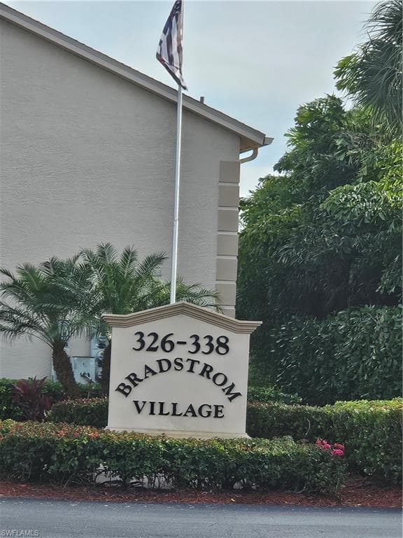 326 Bradstrom CIR F-104 NAPLES, FL 34113