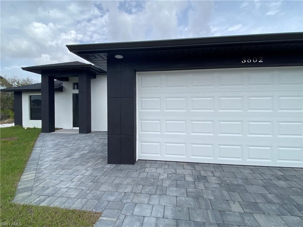 3602 25th ST SW LEHIGH ACRES, FL 33976