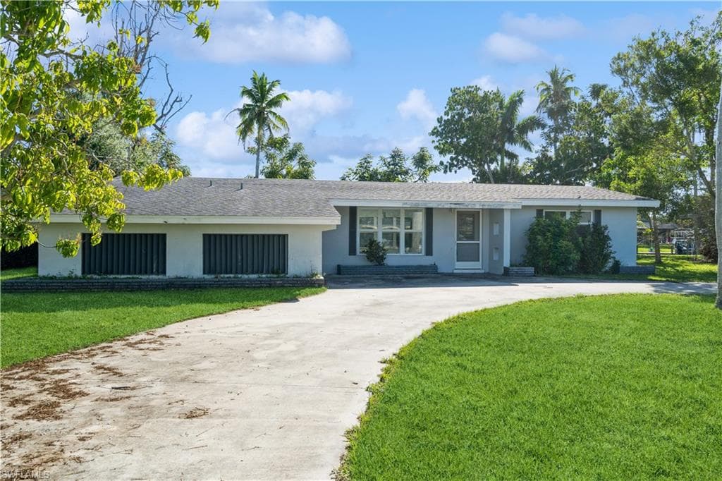 320 Oklahoma AVE FORT MYERS, FL 33905