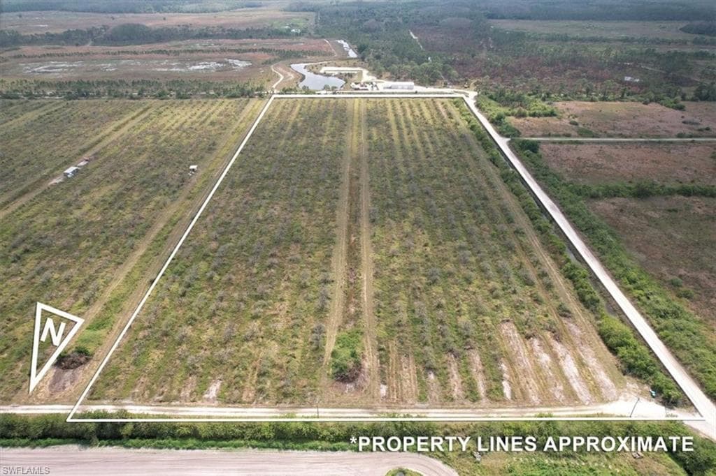 21979 Carter RD ESTERO, FL 33928