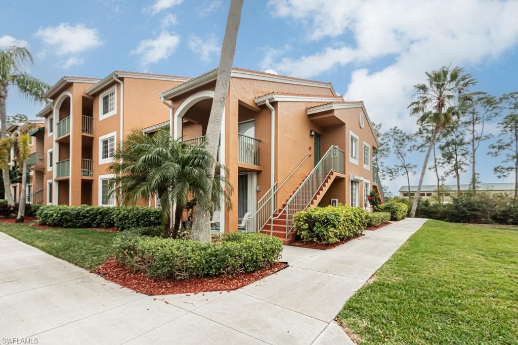 1150 Wildwood Lakes BLVD 8-108 NAPLES, FL 34104
