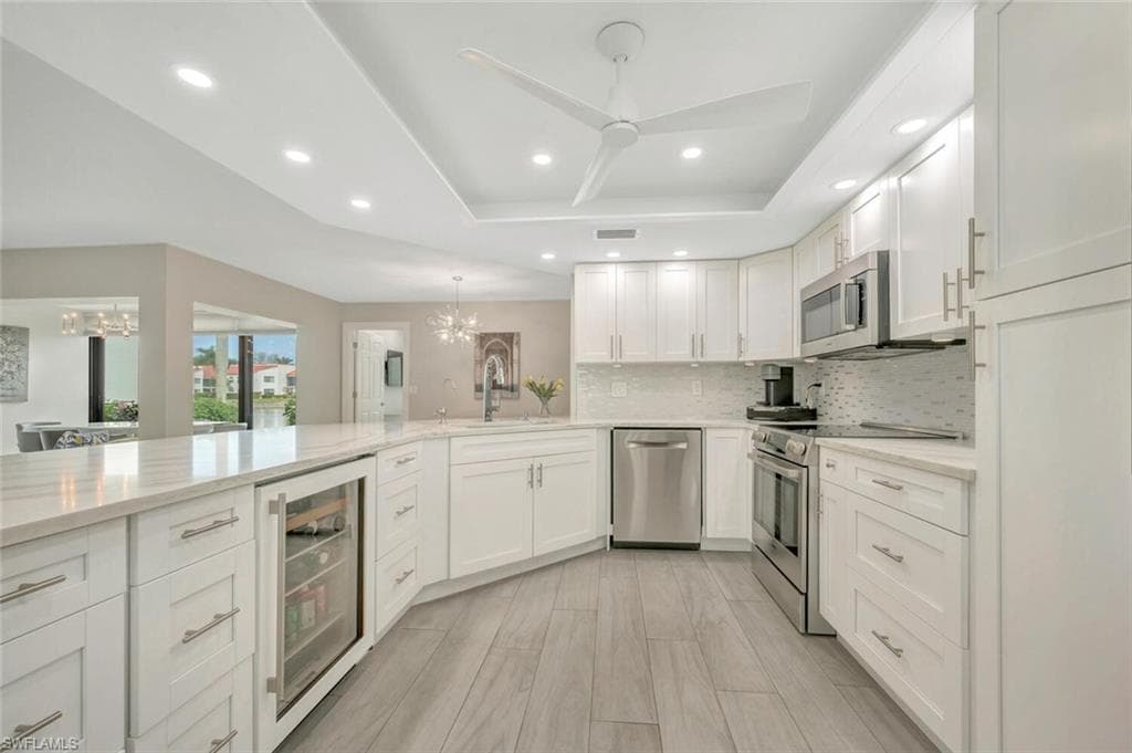 607 Beachwalk CIR K-102 NAPLES, FL 34108