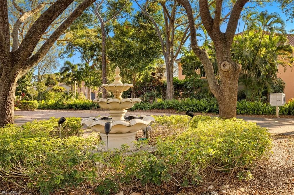 325 Carinosa CT 18-2 NAPLES, FL 34110