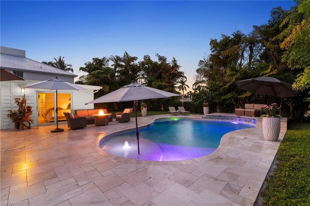 1253 12TH AVE N NAPLES, FL 34102