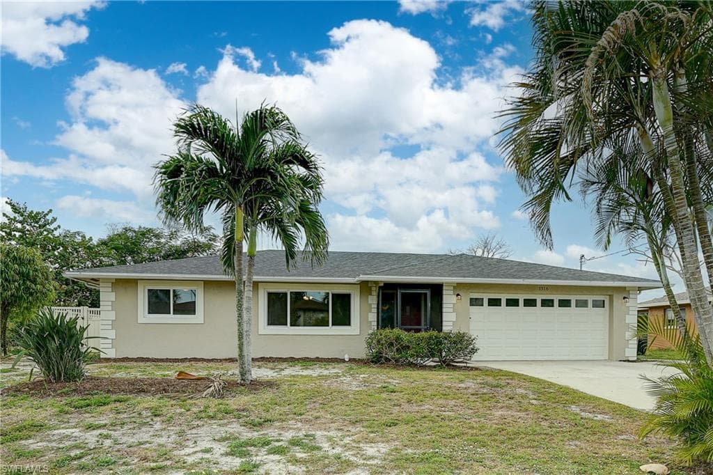 1316 29th TER CAPE CORAL, FL 33904