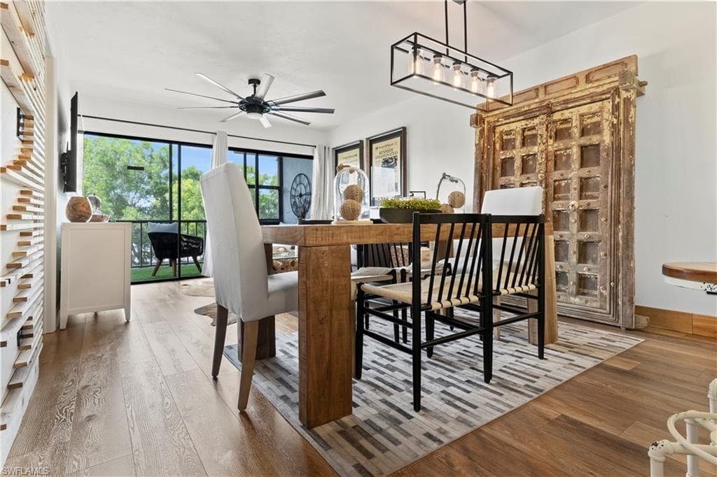 600 Neapolitan WAY 353 NAPLES, FL 34103