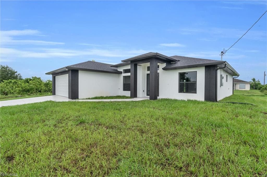 2513 54th ST SW LEHIGH ACRES, FL 33976