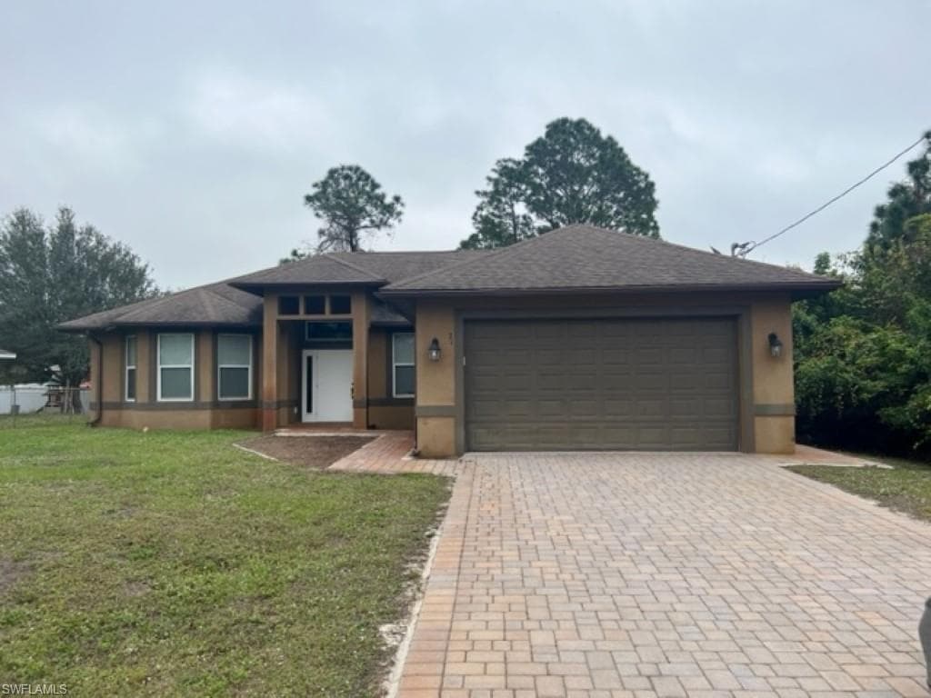 621 Columbus BLVD S LEHIGH ACRES, FL 33974