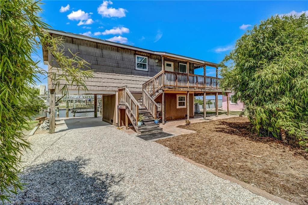 11226 Matlacha AVE MATLACHA, FL 33993