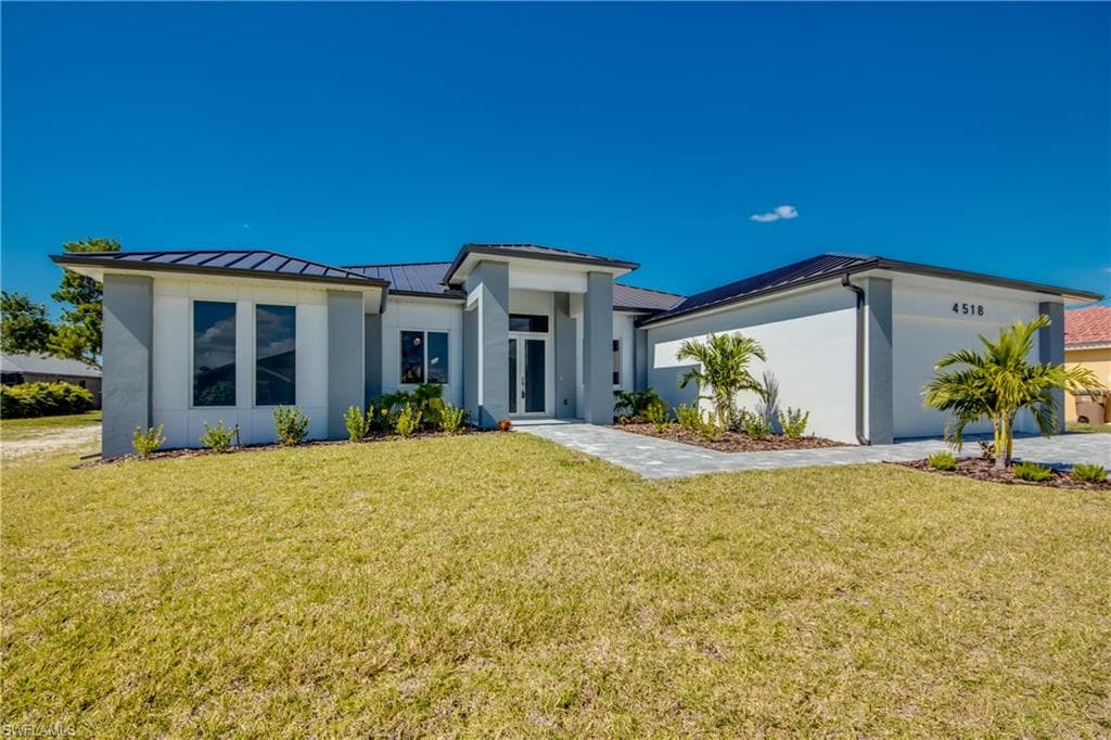 4518 SW 9th PL CAPE CORAL, FL 33914