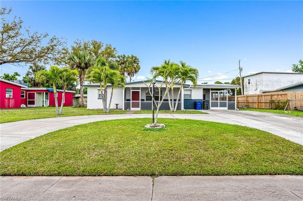 706 Camellia DR NORTH FORT MYERS, FL 33903