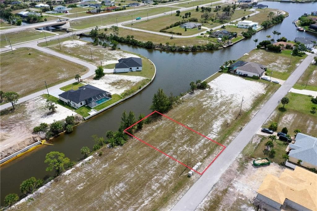 2005 32nd CT CAPE CORAL, FL 33993