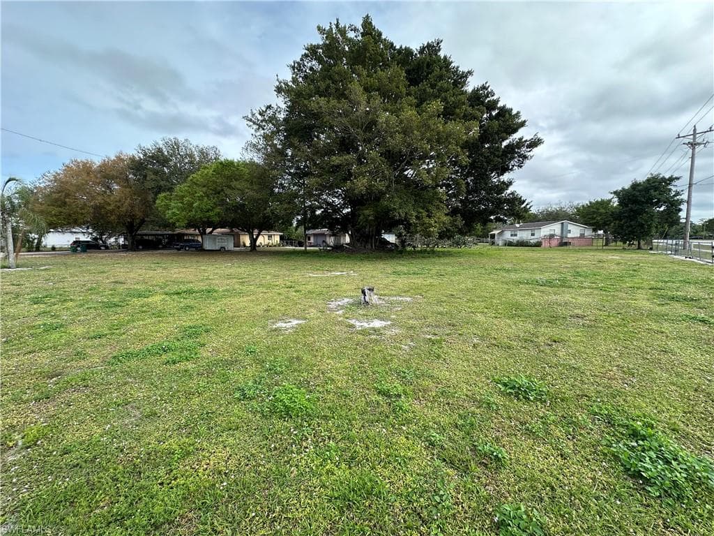 2404 Lake Trafford RD IMMOKALEE, FL 34142