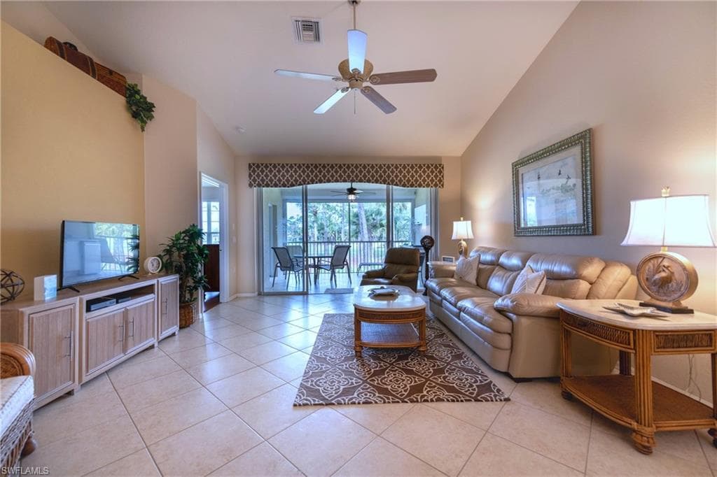8165 Celeste DR 2227 NAPLES, FL 34113