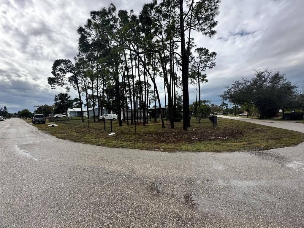 18308 Hawthorne RD FORT MYERS, FL 33967