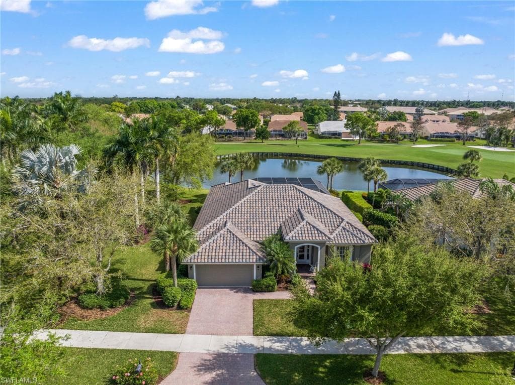 9002 Mustang Island CIR NAPLES, FL 34113