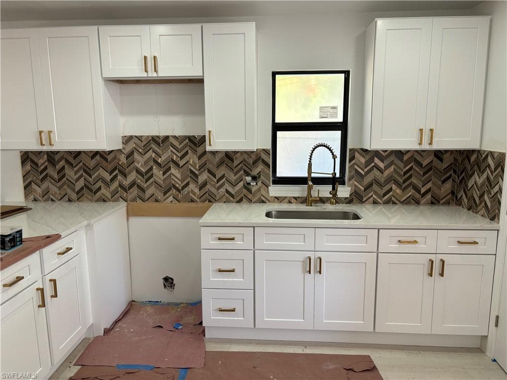 27652 Imperial Shores BLVD 27652 BONITA SPRINGS, FL 34134