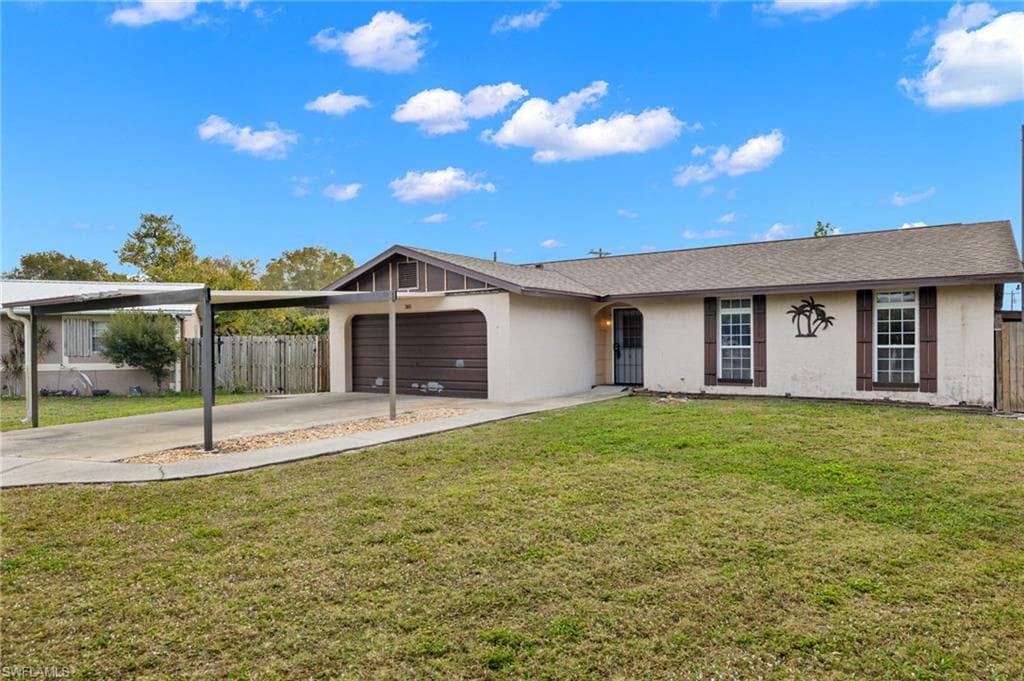 381 Lakeview DR NORTH FORT MYERS, FL 33917