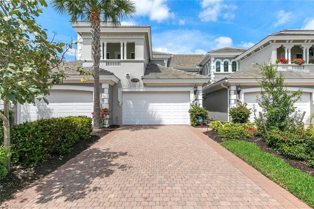 9209 Museo CIR 203 NAPLES, FL 34114