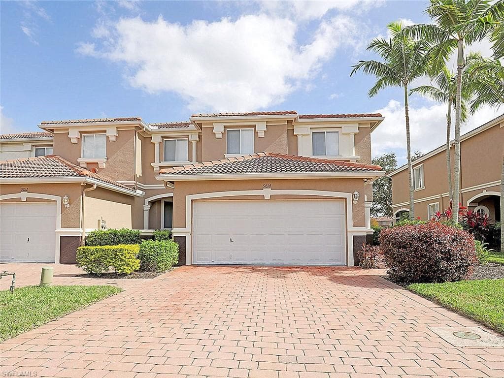 9814 Roundstone CIR FORT MYERS, FL 33967