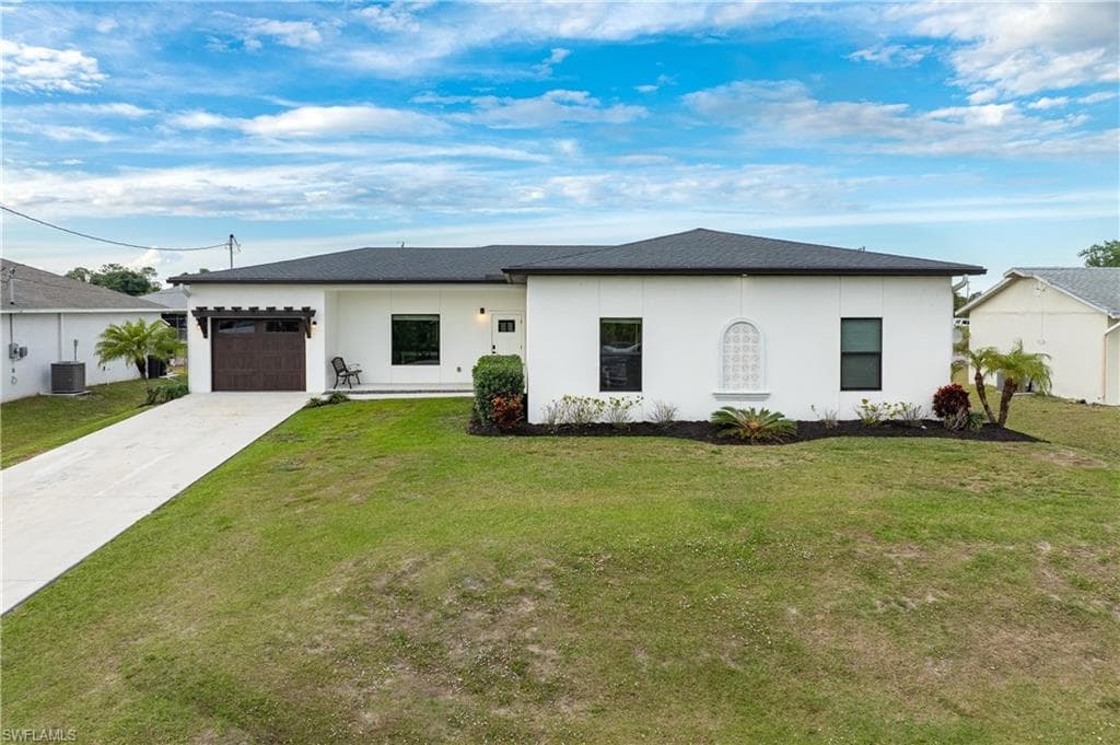 4004 13th ST SW LEHIGH ACRES, FL 33976