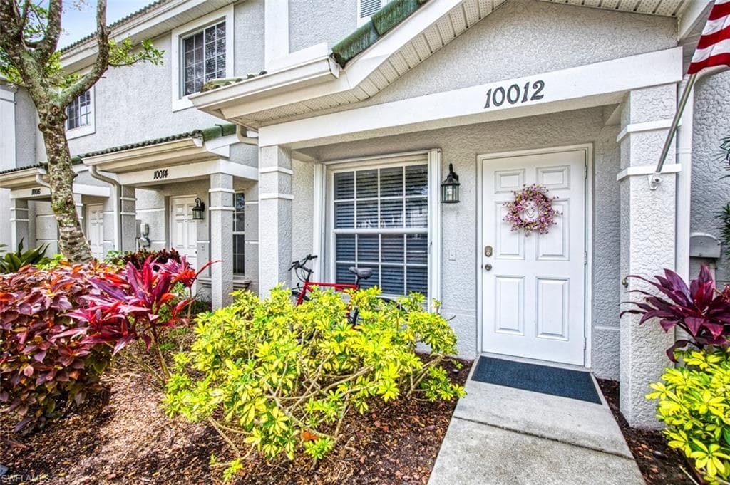 10012 Pacific Pines AVE FORT MYERS, FL 33966