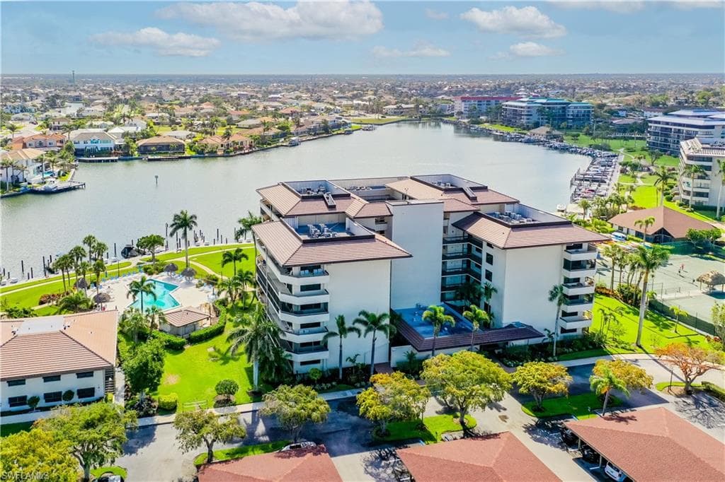 591 Seaview CT A-504 MARCO ISLAND, FL 34145