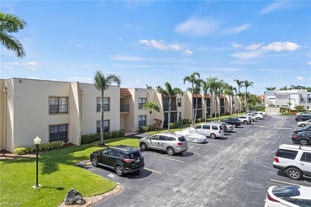 12471 McGregor BLVD 27 FORT MYERS, FL 33919