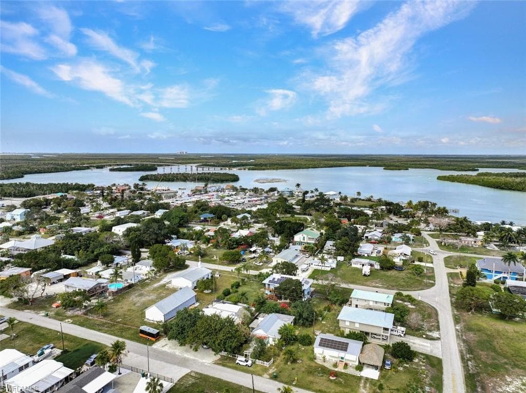 519 Coconut AVE OTHER, FL 34140