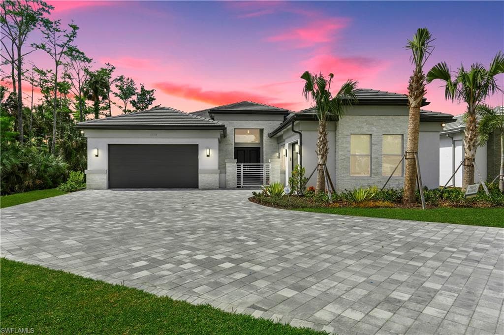 12084 Azalea WAY NAPLES, FL 34120