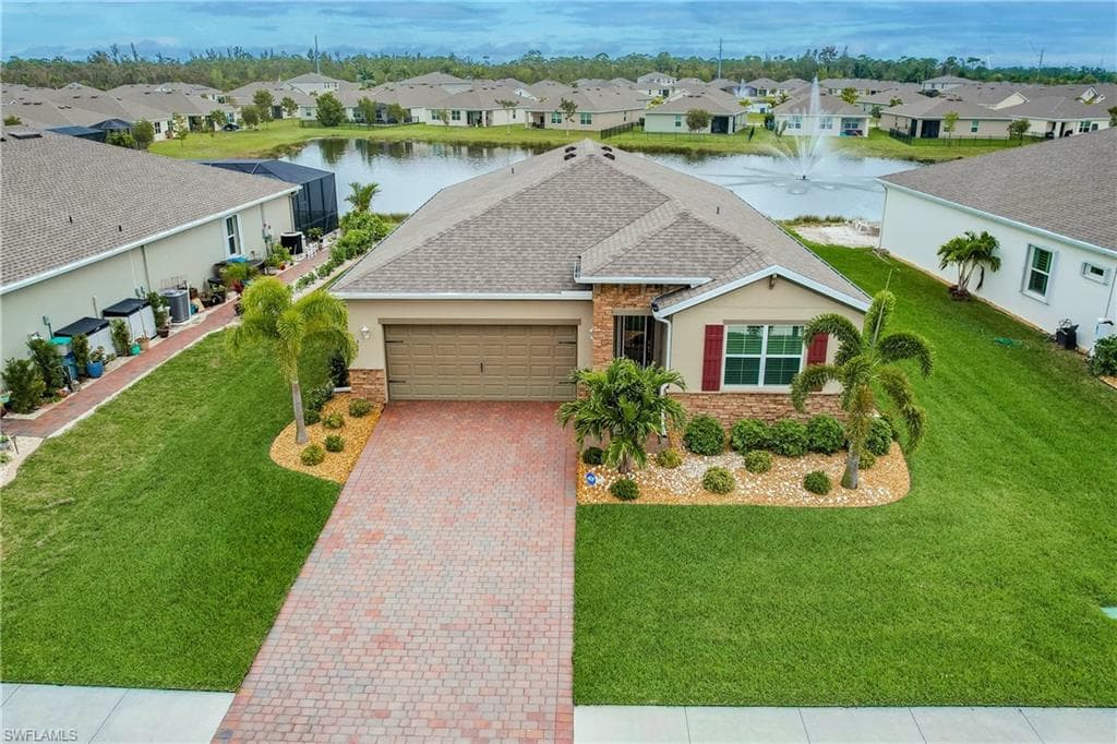 3341 Acapulco CIR CAPE CORAL, FL 33909